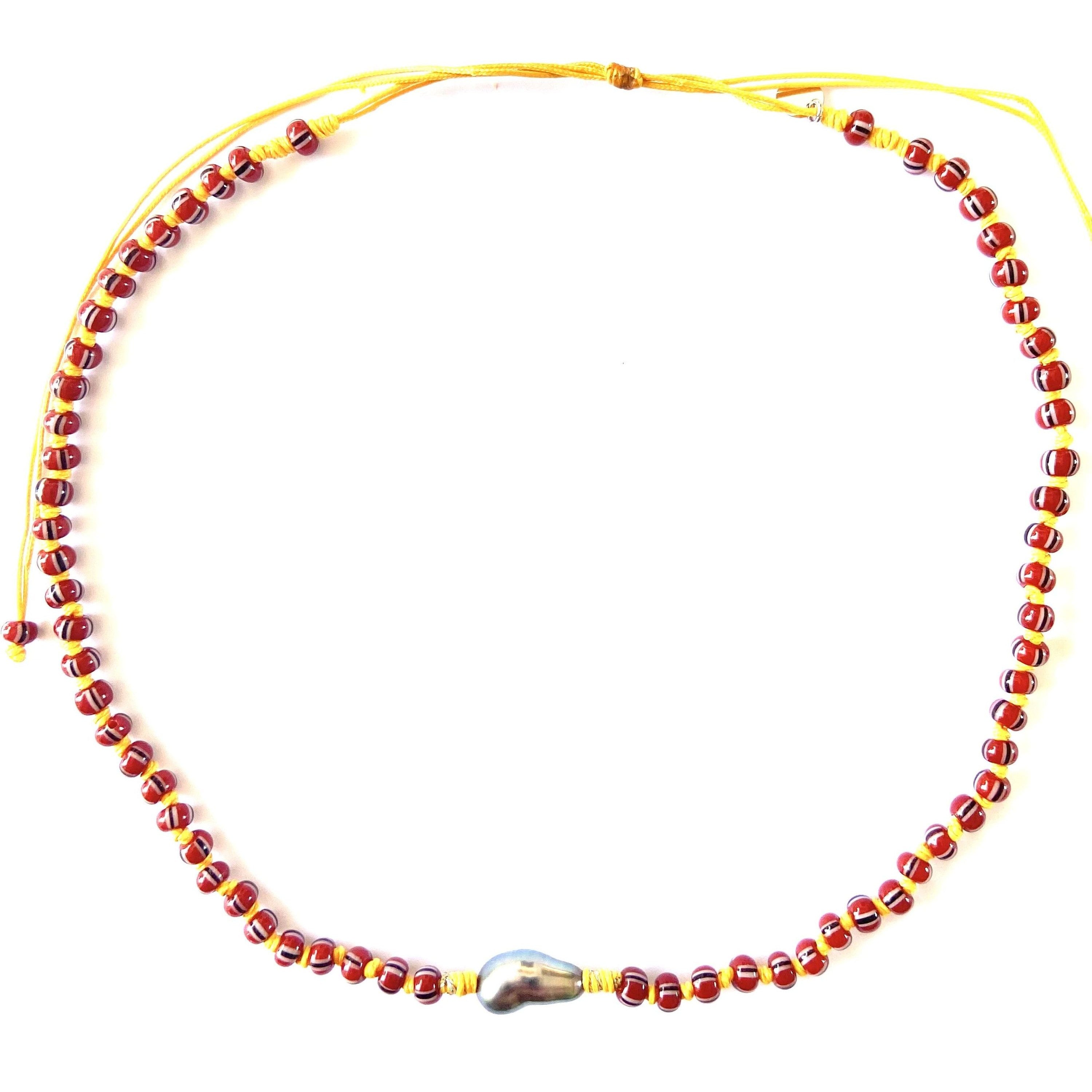 Ras de cou/Collier Perle africaine Keshi rouge