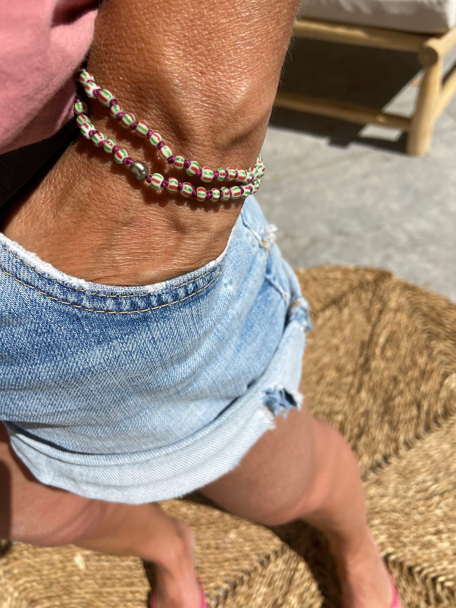 Pulsera de doble vuelta con perlas africanas Keshi